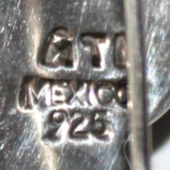 Vintage ATI Sterling Silver Onyx Stone Earrings Southwestern - Picture 4 of 5